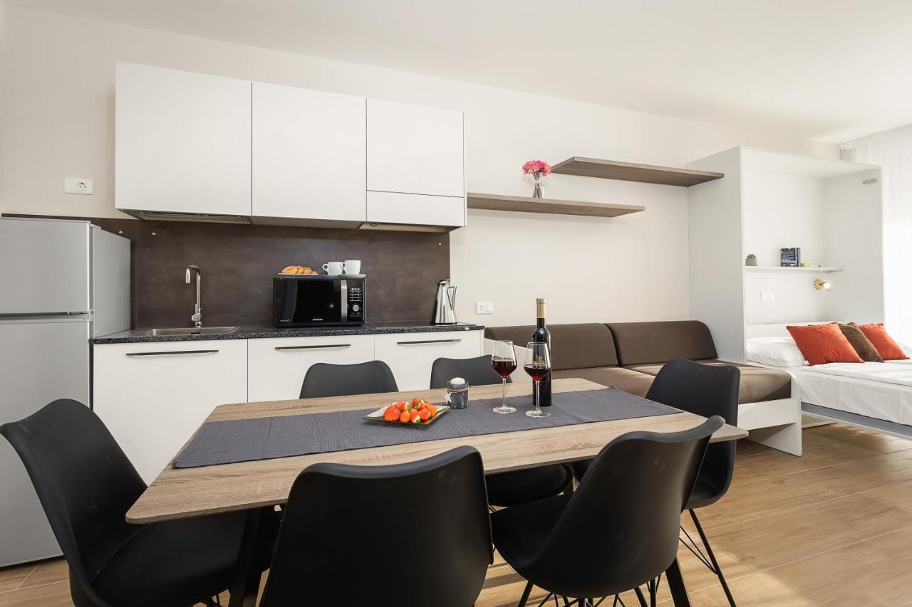 Residence Del Mar Emotion Лижнян Екстер'єр фото