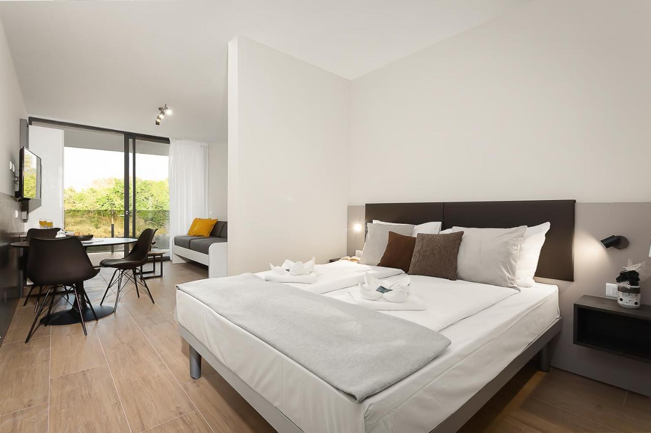 Residence Del Mar Emotion Лижнян Екстер'єр фото