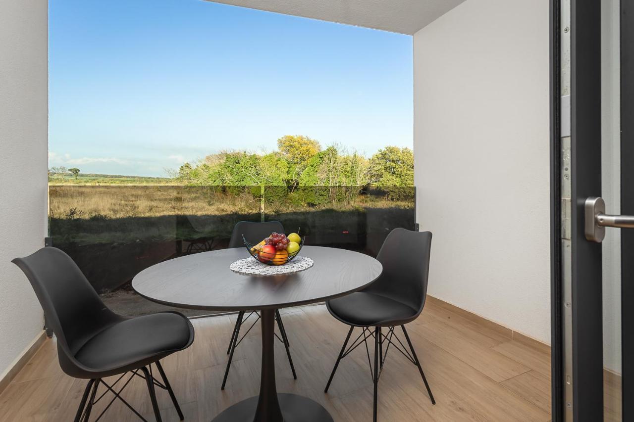 Residence Del Mar Emotion Лижнян Екстер'єр фото